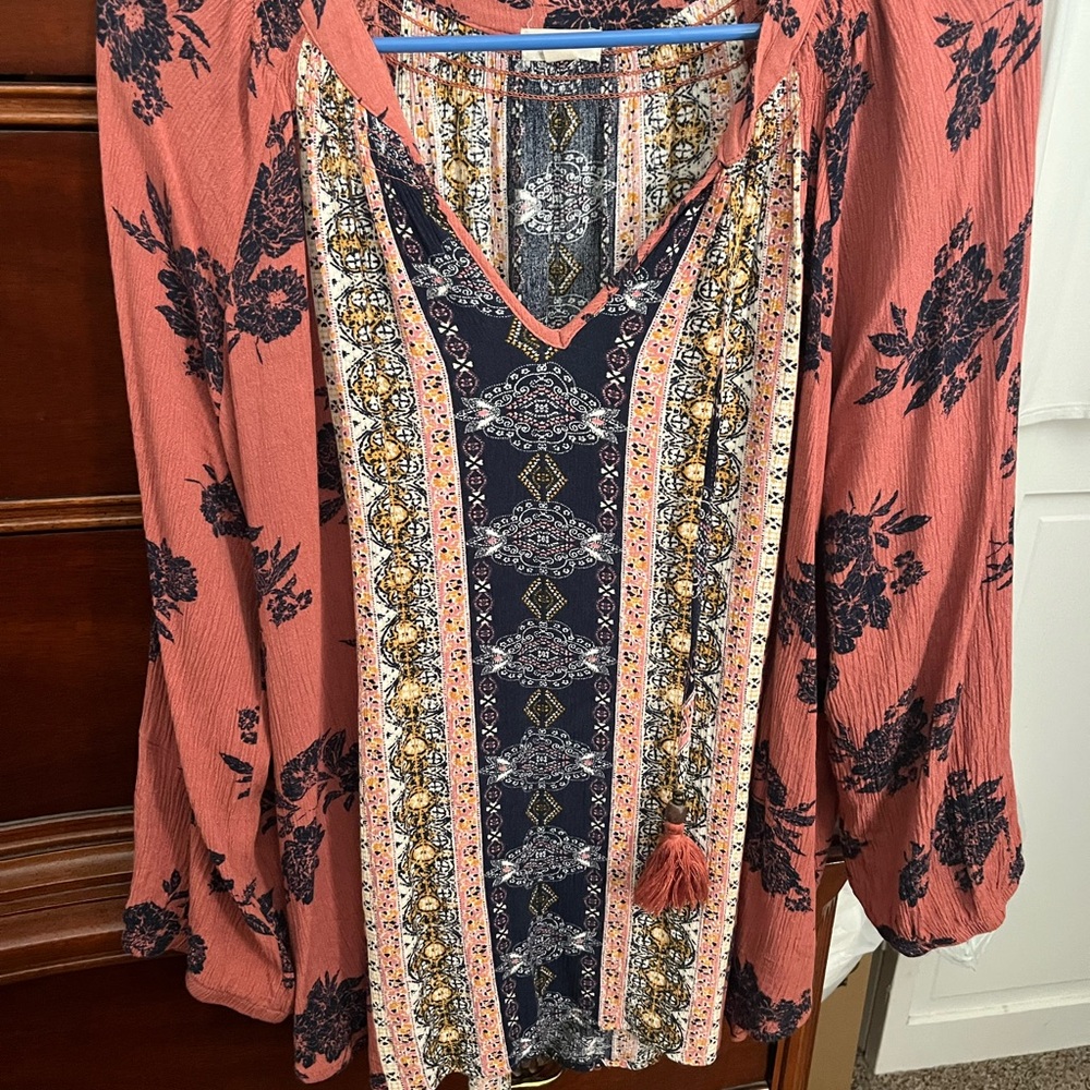 Boho Floral Print Blouse - Coral and Navy